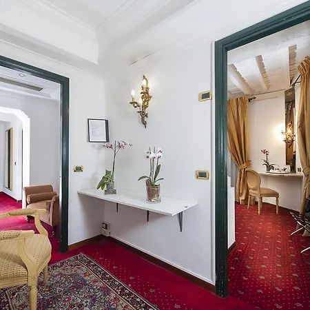 Sole Al Pantheon Suites Konukevi Roma