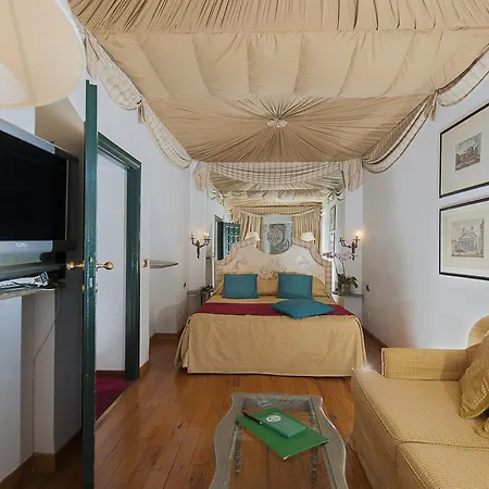 Sole Al Pantheon Suites Konukevi Roma