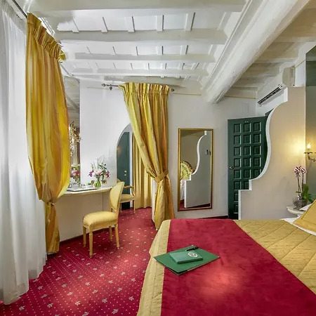 Sole Al Pantheon Suites 招待所
